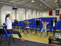 Egzersiz ve sağlık için bir tabure yeter