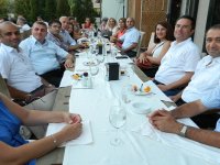 Emekliye ayrılan Didem Yardımcı'ya veda yemeği