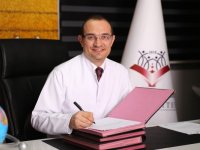 En genç profesörlerden Uysal AK Parti’den siyasete giriyor