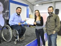 ''Engelliler için yardım kampanyaları eşitsizliği keskinleştiriyor''