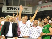Erdal Acar'a Karşıyaka Arena'da yoğun ilgi