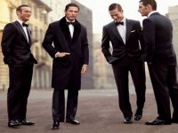 Erkeklerde smokin şıklığı