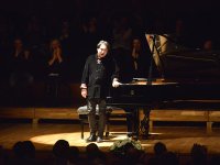 Fazıl Say İzmirliler'i büyüledi