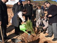 Fidan kaymakamdan, cansuyu eşinden...