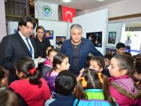 Foçalı çocuklar gökkuşağına renk kattı