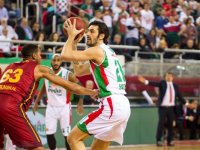 Galatasaray'ı deviren Pınar Karşıyaka avantaj yakaladı...