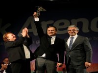 Gökmen Ulu ödülünü Halk Arenası'nda aldı...