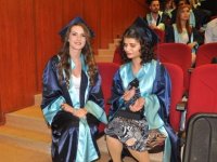 Görme Engelli Ümran, Üniversiteyi İkinci Bitirdi