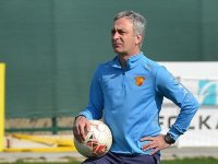 Göztepe'de derbi öncesi şok istifa!..