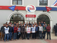 Grevdeki İzban işçileri Ata'ya saygı durdu