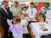 Genç bilim adamları eserlerini Karşıyaka'da sergiledi