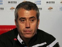 Hakemlere veryansın eden Özdeş'e göre yarışa devam...