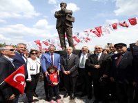 Hasan Âli Yücel Karşıyaka’da ölümsüzleşti