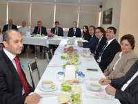 Hastane Başhekimleri Karşıyaka'da bir araya geldi...