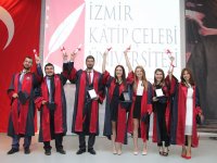 İKÇÜ, ilk mühendislerini mezun etti