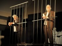 İki usta oyuncu Seferhisar'da ayakta alkışlandı