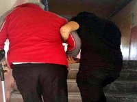 İlk 3 katı boş tuttular, son 2 kata sandık koydular...