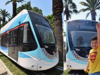 İlk tramvay İzmir'e ulaştı
