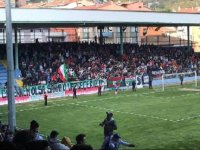 İstanbul'da taraftara tam not, futbolculara sıfır!..