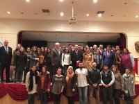 İZDEKON ile öğrenciler ile ''Lider Öğretmenlik'' seminerinde buluştu