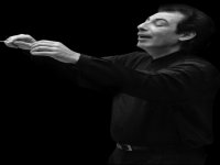 İzDSO'nun 2017 yılının ilk konserine Özgüç ve Onay konuk