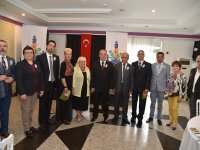 İZİD üyeleri kahvaltıda buluştu