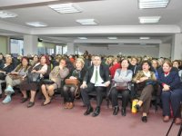 İzmir Barosu, halka Anayasa değişikliğini anlatıyor