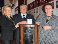 İzmir Basın Müzesi bağışlarla zenginleşiyor