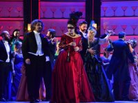 İzmir Devlet Opera ve Balesi'nde ''Yarasa'' sahnelenecek