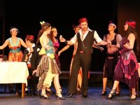 İzmir Devlet Tiyatrosu “Beyoğlu Kantoları” estirecek