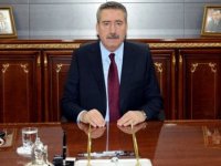 İzmir eski valisi Kıraç serbest bırakıldı