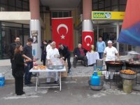 İzmir İl Fakirleri Derneği'nin Ata Lokma etkinliğine ilgi büyüktü