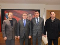 İzmir Konfederasyonu Davutoğlu’yla STK zirvesinde buluşmak istiyor