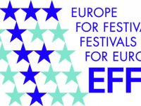 İzmir Kültür Sanat ve Eğitim Vakfı'na büyük onur