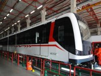 İzmir Metrosu'na yeni vagonlar geliyor