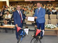 ''İzmir sana kanım feda'' projesine katılan okullar ödüllendirildi