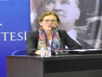 “İzmir şu anda Avrupa'daki büyük kentlerden terör yönüyle daha güvenli”