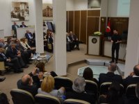 İzmir Ticaret Borsası’nda “beyni doğru kullanma”, “protokol ve nezaket kuralları” konferansı