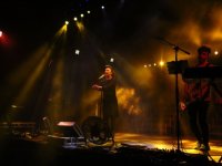 İzmir Üniversiteliler, Model şarkıları ile şenlendiler