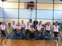 İzmir Üniversitesi Karşıyaka Engelliler'in galibiyet serisi devam ediyor