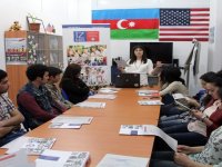 İZMİR ÜNİVERSİTESİ AZERİ ÖĞRENCİLERİ BEKLİYOR