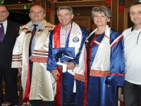 İzmir Üniversitesi Hastanesi Genel Müdürü Kubba cübbe giydi