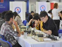 İzmir Üniversitesi Takım Satranç Turnuvası başlıyor