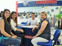 İzmir Üniversitesi’nde kayıtlara özel konforlu hizmet