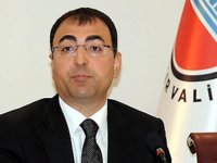 İzmir Valisi Toprak, canlı bomba yakalandığı iddiasını yalanladı