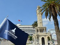 İzmir zirvedeki yerini korudu 
