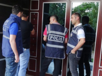 İzmir'de 3 dernekte Fetö Operasyonu; 53 gözaltı