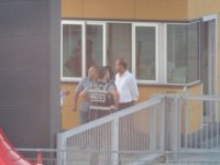 İzmir'de 30 okula baskın