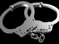 İZMİR'DE 4 ÇOCUK TUTUKLANDI