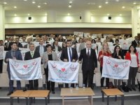 İzmir'de 84 okula daha beyaz bayrak...